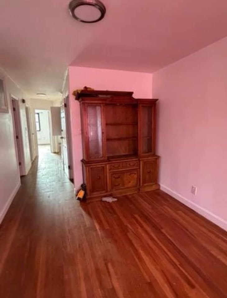 3 bedrooms, 1 bathroom – Apartment