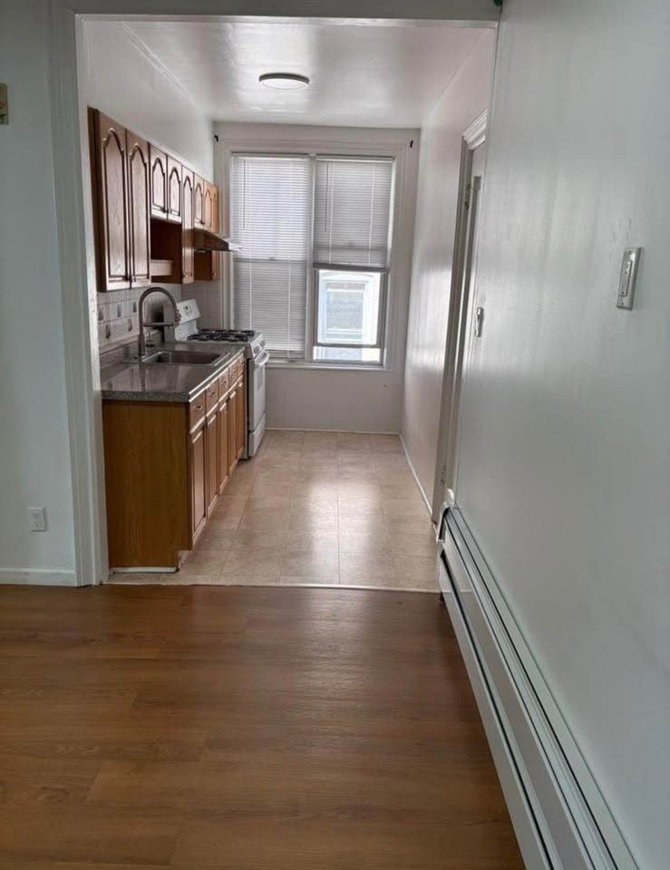 2 bedrooms, 1 bathroom – Apartment