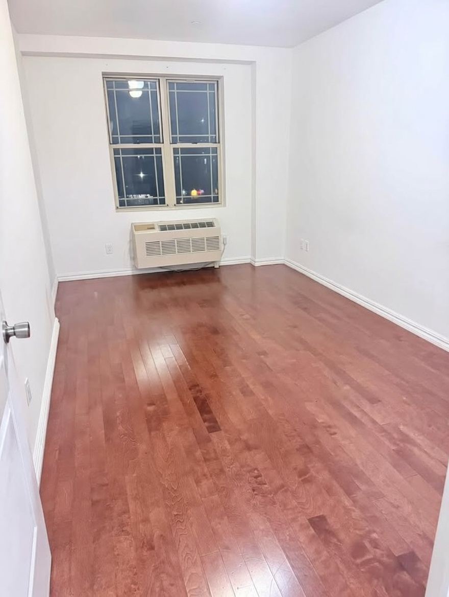 2 bedrooms, 1.5 bathrooms – Apartment