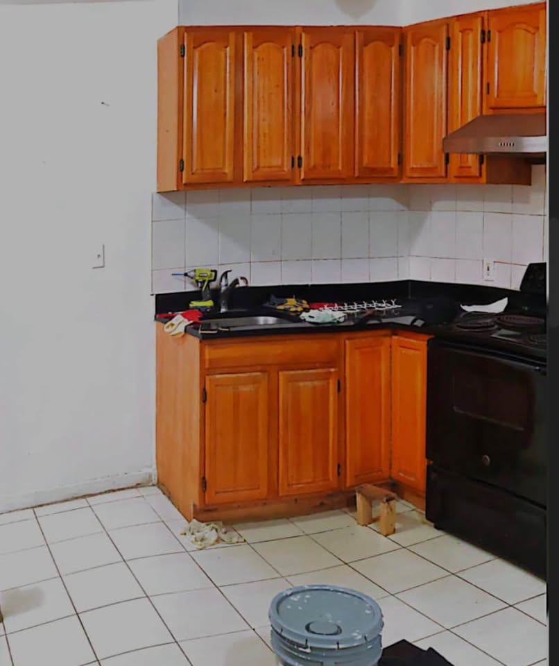 3 bedrooms, 1 bathroom – Apartment